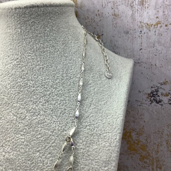 Stella  Dot Open Lace Style Silver Necklace - Picture 5 of 6